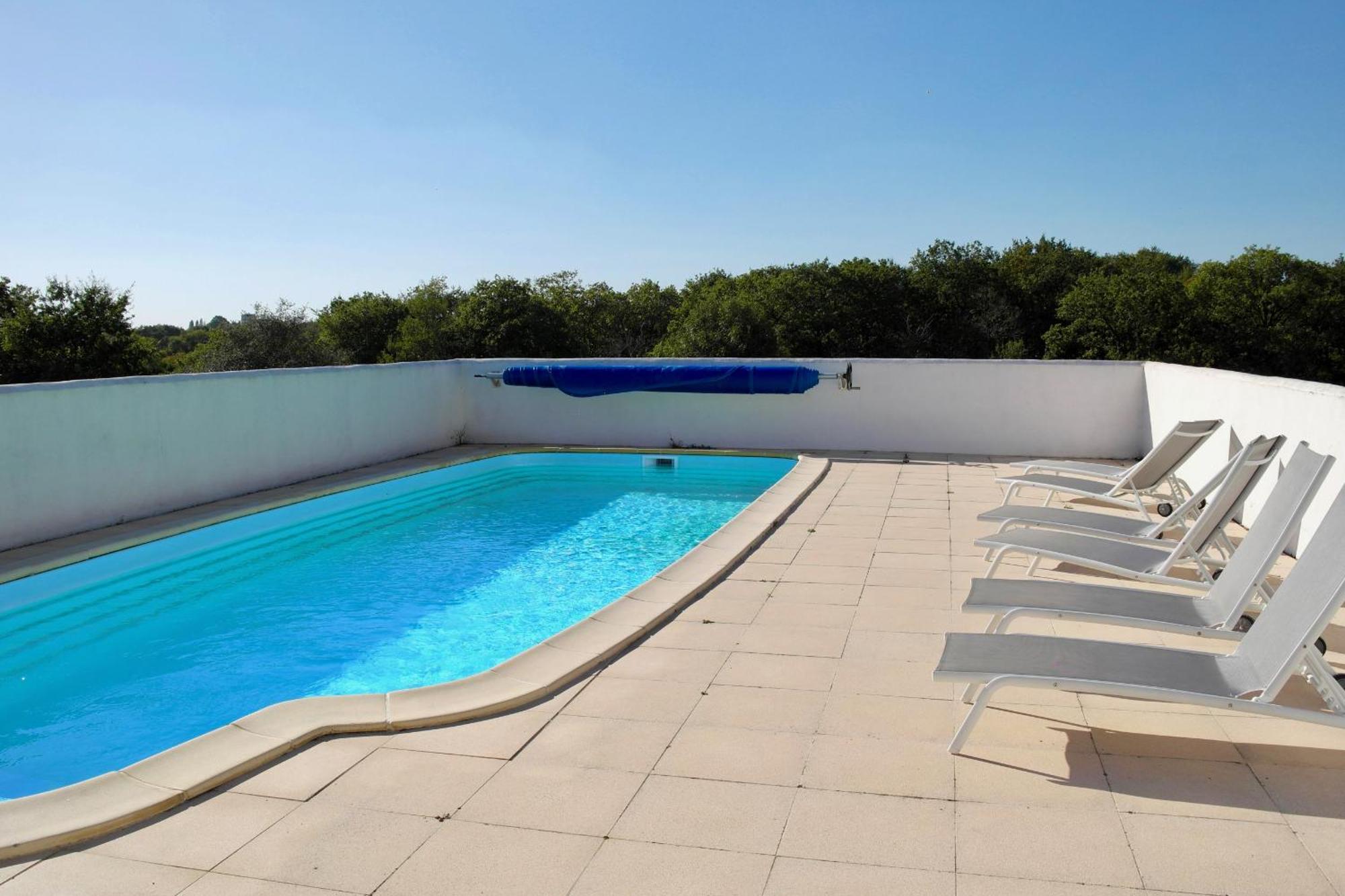 Maison De Campagne Pour 6 Avec Piscine Commequiers Exterior foto